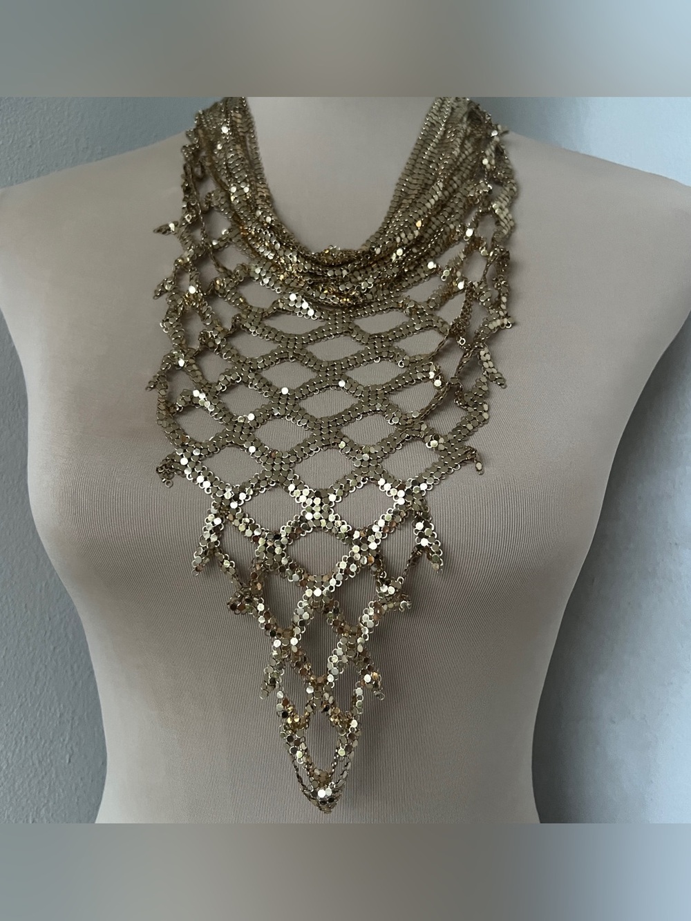 Whiting & Davis Gold Mesh Bib Necklace Rare Lattice Design Mint Condition VIDEO